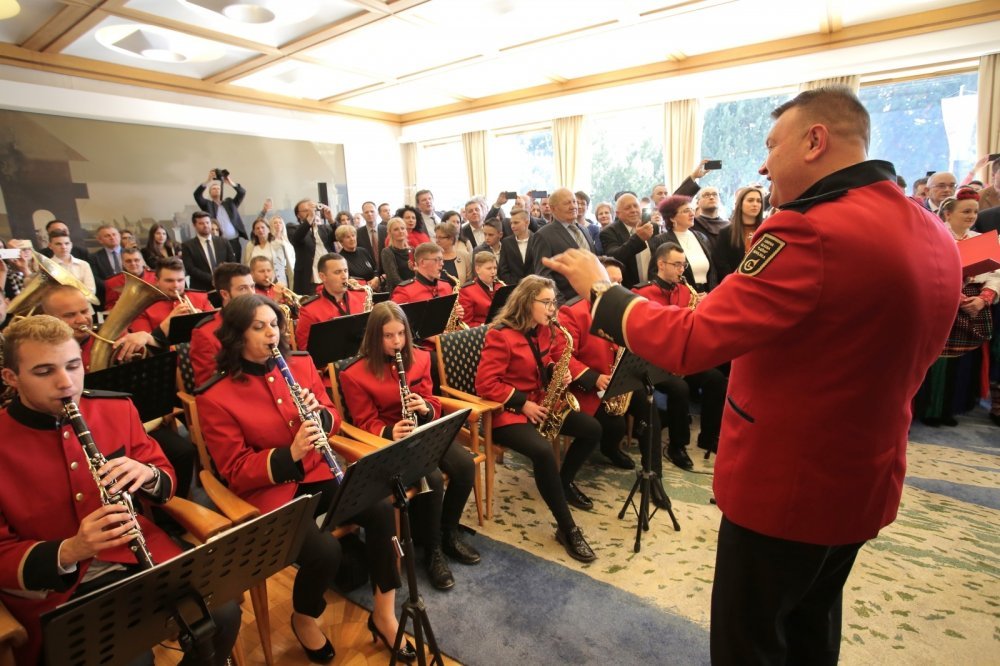 953853.jpeg